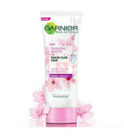 Garnier sakura white pinkish glow foam